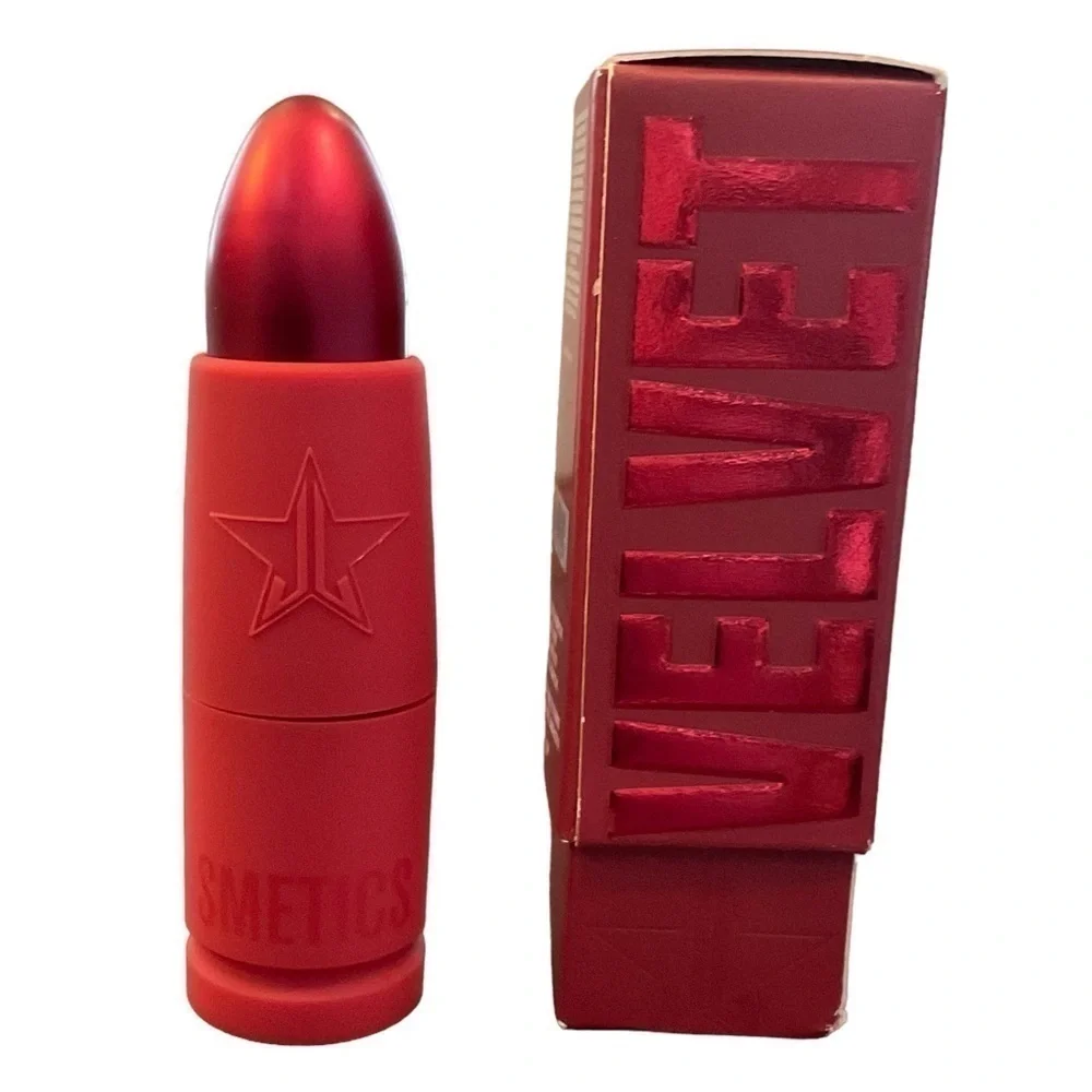 Jeffree Star Velvet Trap Lipstick in Entrapment